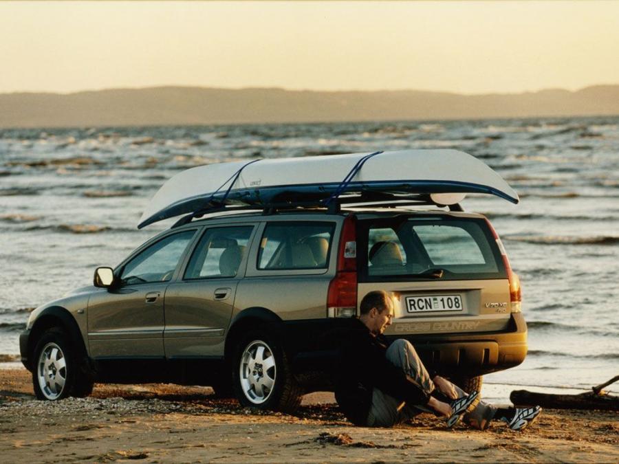  Volvo V70 XC 2000 года  (фото 2 из 20)